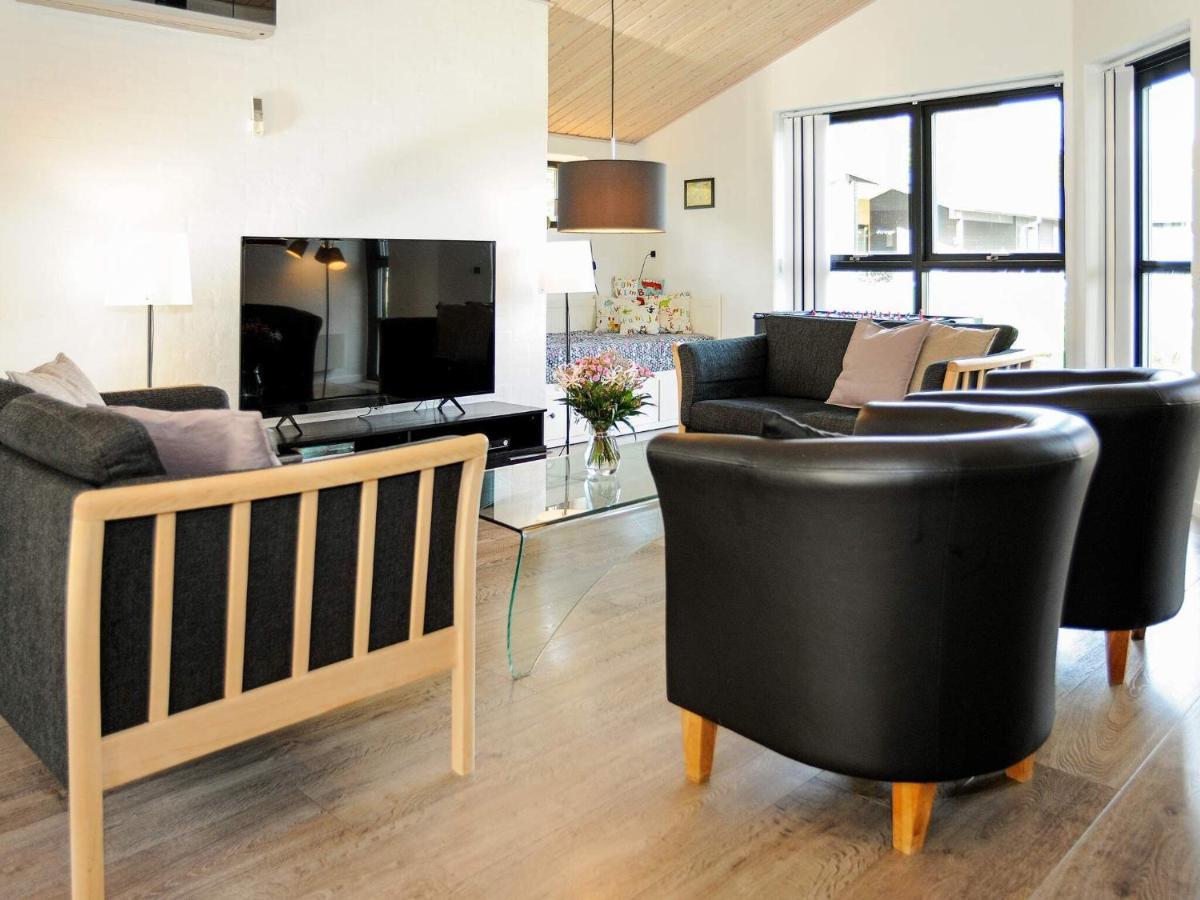8 Person Holiday Home In Ansager Екстер'єр фото